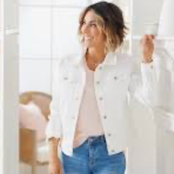 Isaac Mizrahi Stretch Denim Jacket - Picture 3 of 7